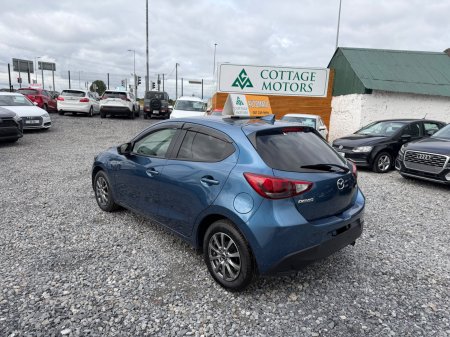 2017 Mazda Demio - photo 4