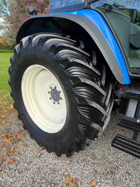 2001 New Holland Tm165 - photo 8