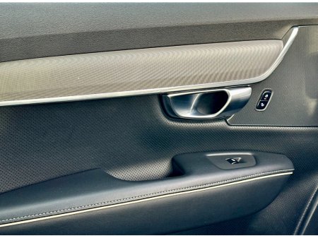 2018 Volvo S90 - photo 16