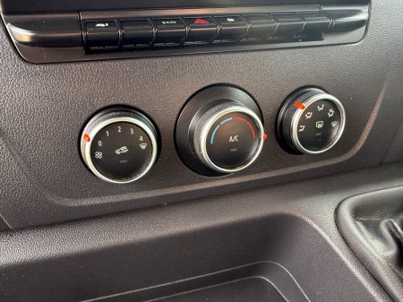 2020 Vauxhall Movano - photo 12