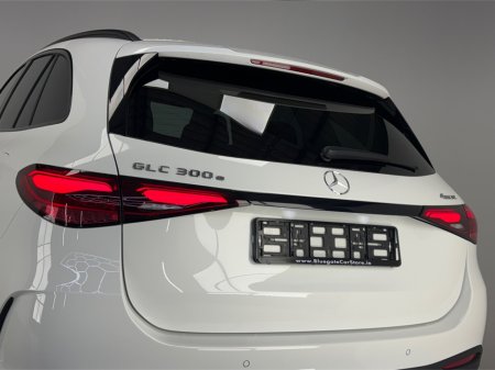 2025 Mercedes-Benz GLC - photo 12