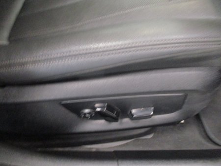 2023 BMW 5-Series - photo 17