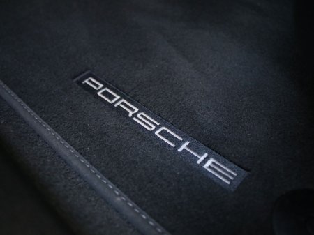2023 Porsche Taycan - photo 29