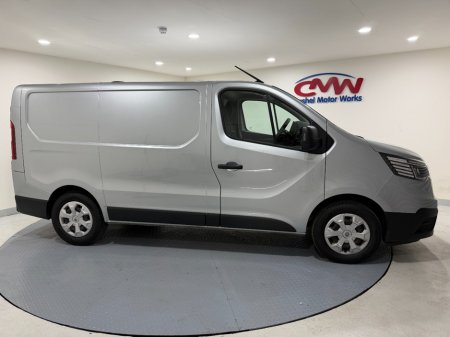 2023 Renault Trafic - photo 2