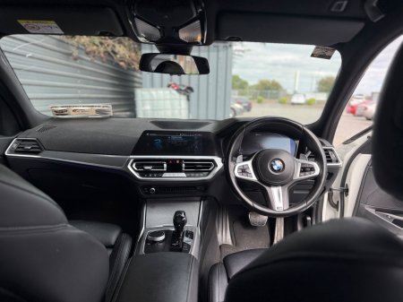 2021 BMW 3-Series - photo 16