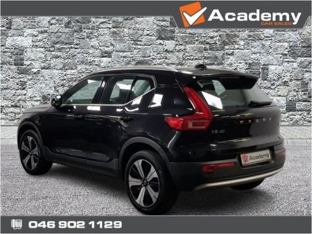 2023 Volvo XC40 - photo 3
