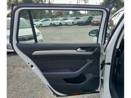 2016 Volkswagen Passat - photo 11