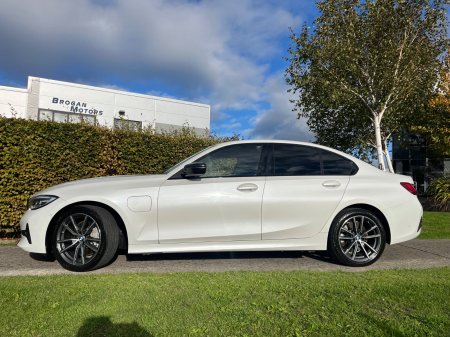 2021 BMW 3-Series - photo 6