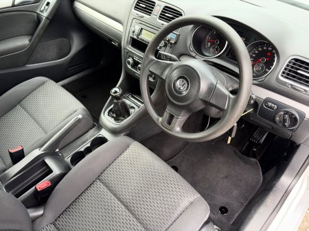 2010 Volkswagen Golf - photo 5