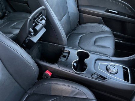 2020 Ford Mondeo - photo 19