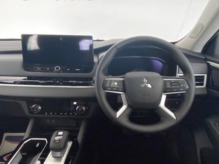 2026 Mitsubishi Outlander - photo 14