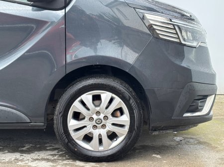 2022 Renault Trafic - photo 13