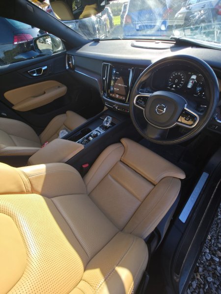 2021 Volvo V60 - photo 9