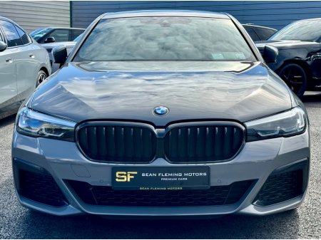 2022 BMW 5-Series - photo 7
