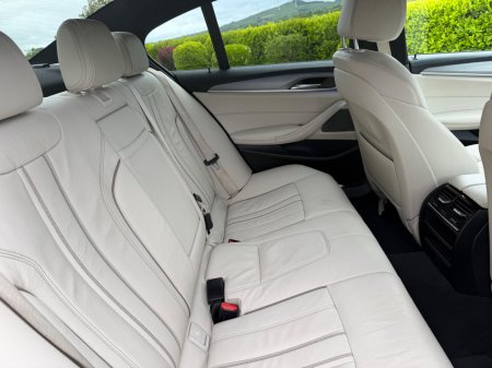 2017 BMW 5-Series - photo 13
