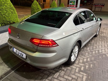 2016 Volkswagen Passat - photo 9