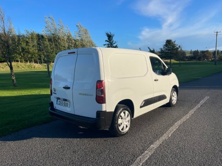 2022 Toyota Proace City - photo 3