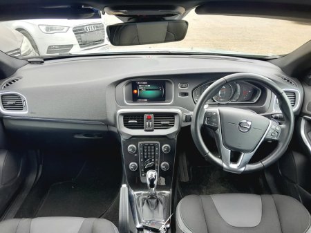 2018 Volvo V40 - photo 9