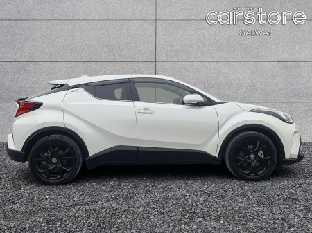 2021 Toyota C-HR - photo 2