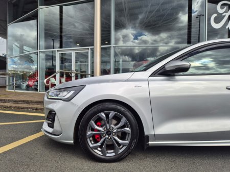 2025 Ford Focus - photo 9
