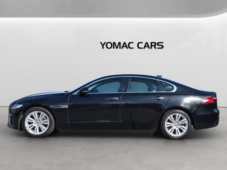 2021 Jaguar XF - photo 6