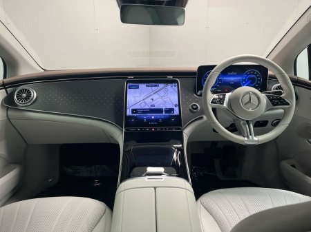 2022 Mercedes-Benz EQE - photo 10