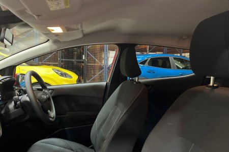 2020 Ford Fiesta - photo 19
