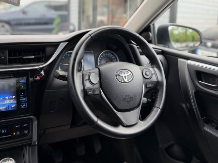 2017 Toyota Corolla - photo 22