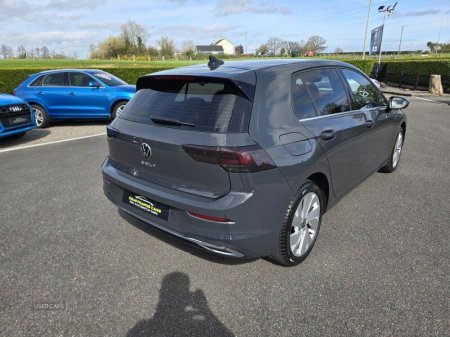 2021 Volkswagen Golf - photo 4
