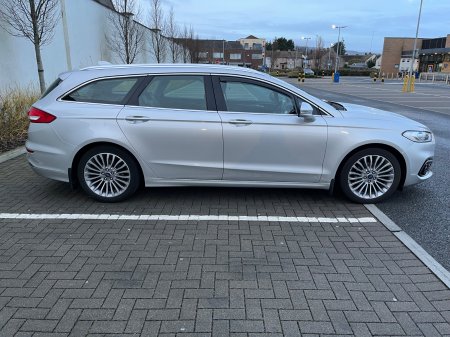 2020 Ford Mondeo - photo 5
