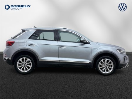 2025 Volkswagen T-Roc - photo 4