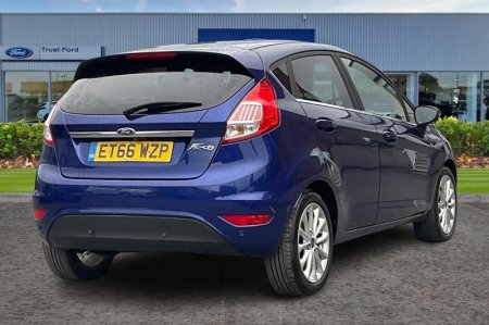 2017 Ford Fiesta - photo 4