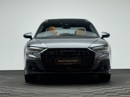 2023 Audi A8 - photo 2