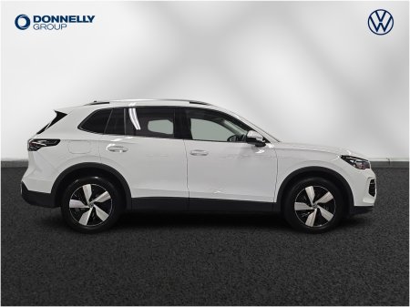 2024 Volkswagen Tiguan - photo 4