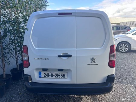2024 Peugeot Partner - photo 5