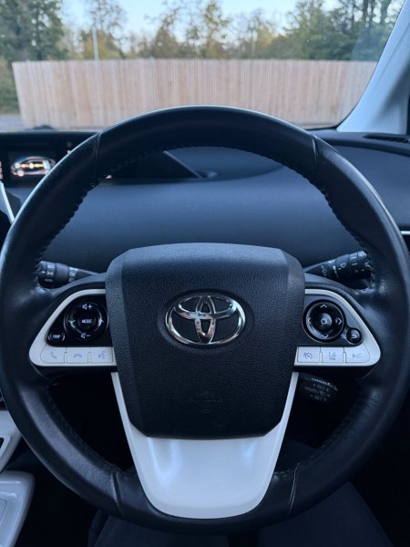 2017 Toyota Prius - photo 39