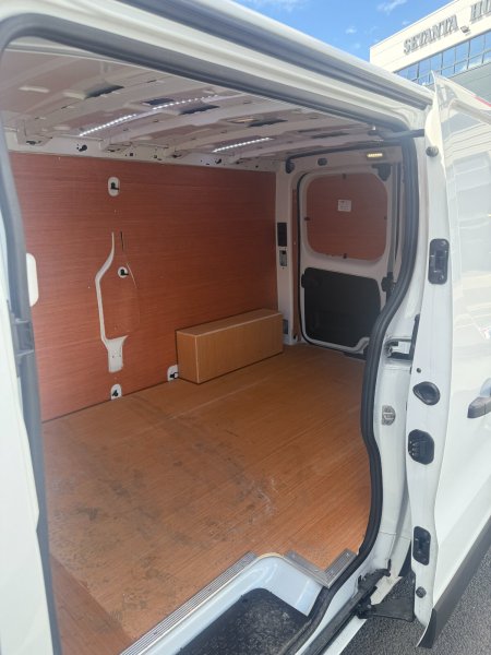 2026 Renault Trafic - photo 9