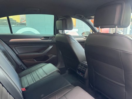 2016 Volkswagen Passat - photo 19