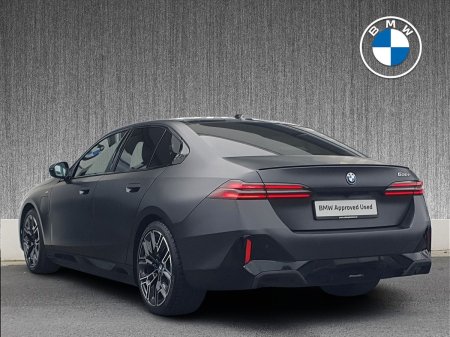 2024 BMW 5-Series - photo 3