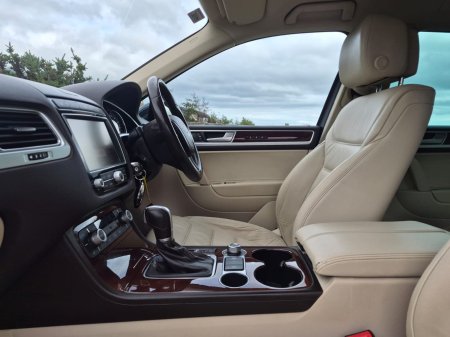 2016 Volkswagen Touareg - photo 23