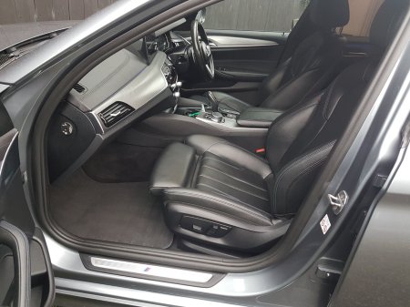 2018 BMW 5-Series - photo 9