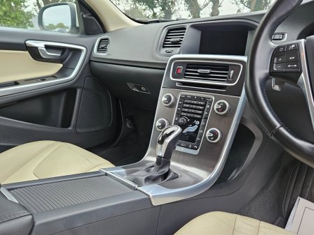 2016 Volvo V60 - photo 31