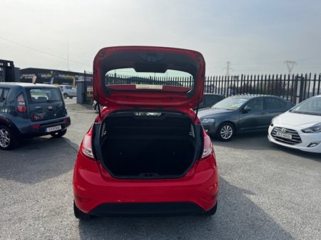 2016 Ford Fiesta - photo 8