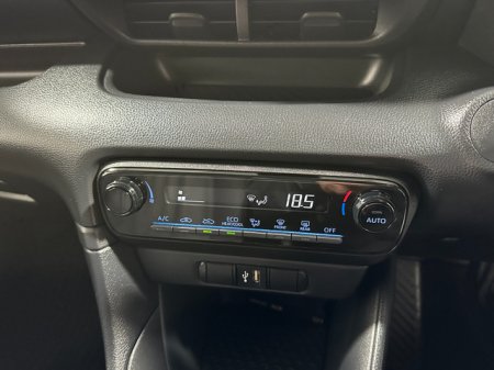 2023 Toyota Yaris - photo 19