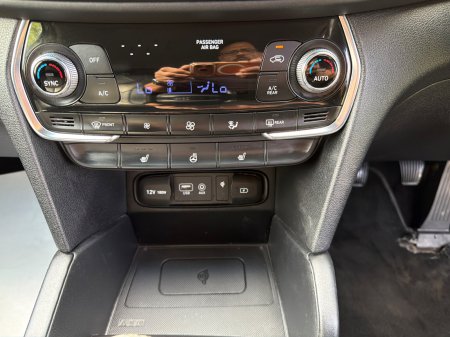 2019 Hyundai Santa Fe - photo 23