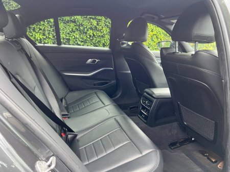 2021 BMW 3-Series - photo 8