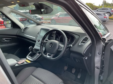 2020 Renault Grand Scenic - photo 8