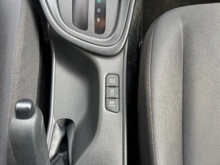 2021 Toyota Yaris - photo 18