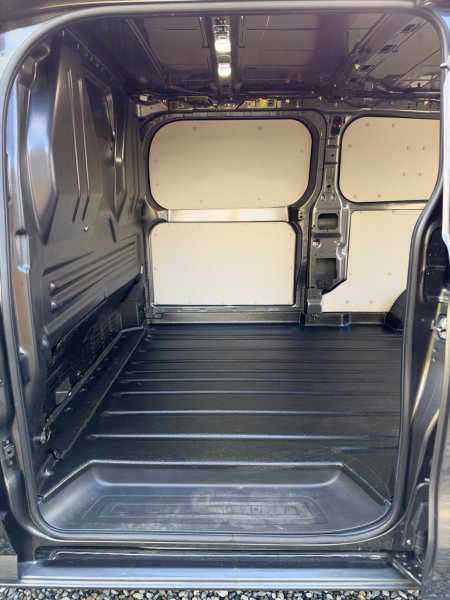 2025 Ford Transit Custom - photo 37
