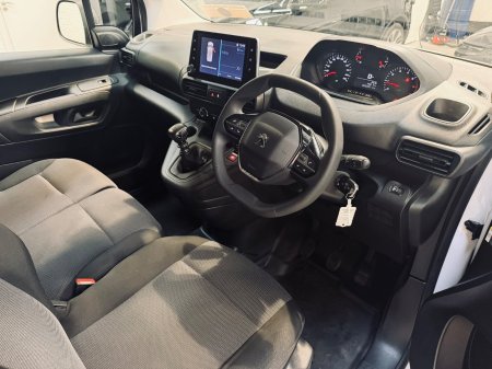 2023 Peugeot Partner - photo 8